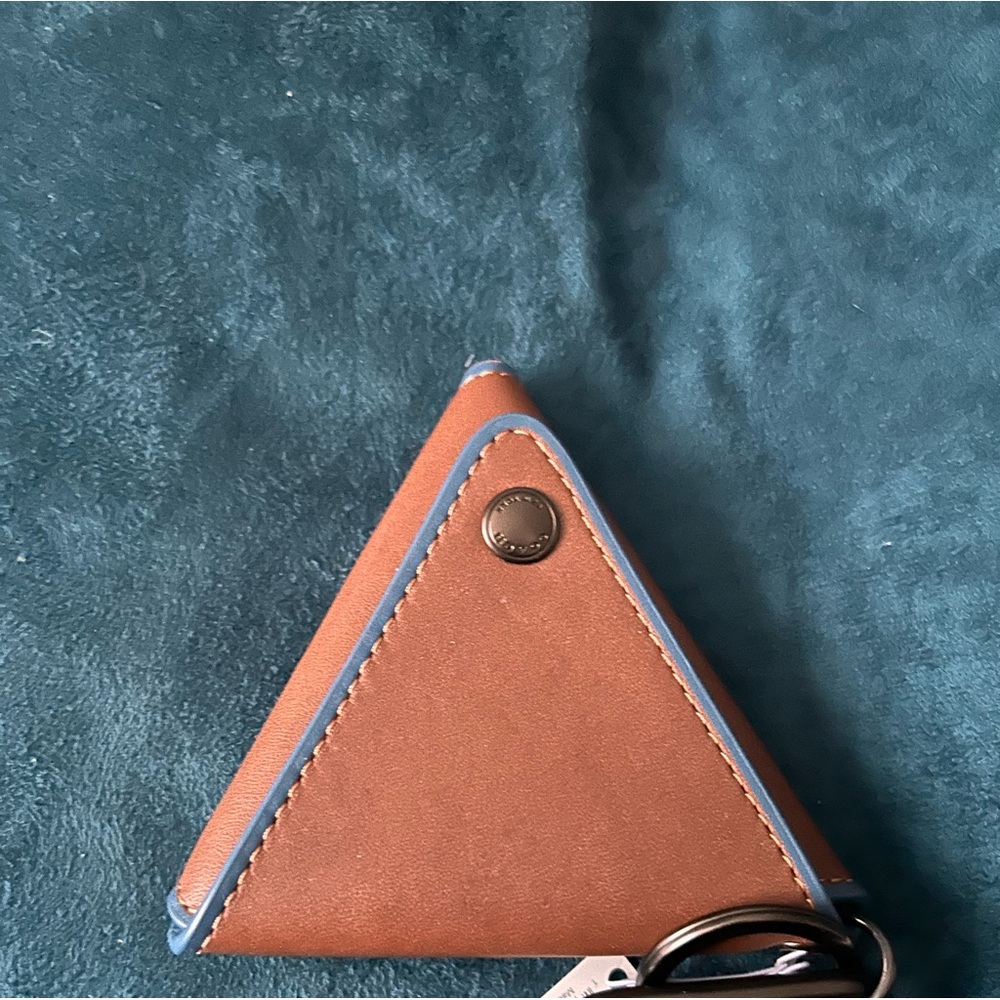 Triangle shaped coin purse
